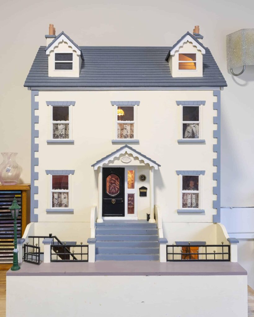 toy house upper mead